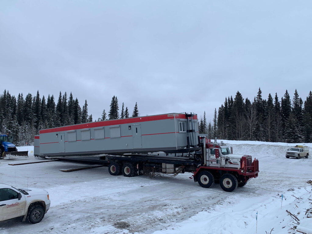 Cinch hauling truck and trailer equipment